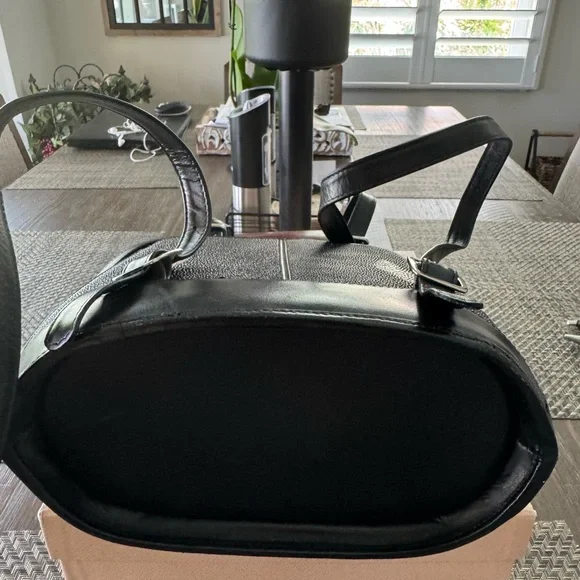 Stingray leather backpack purse and wallet set. - Picture 6 of 8